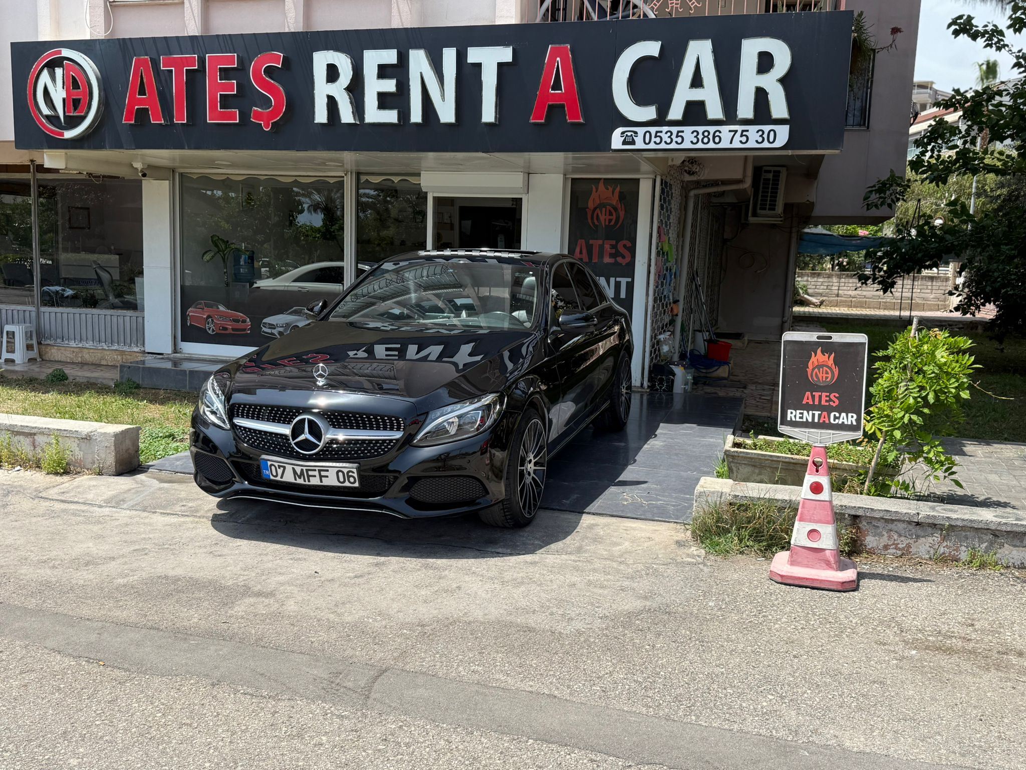 MERCEDES C180 AMG SİYAH OTOMATİK 